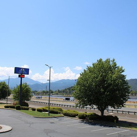 Americas Best Value Inn - Phoenix / Ashland Buitenkant foto