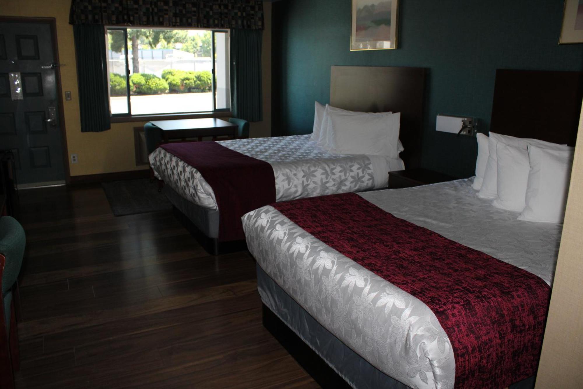 Americas Best Value Inn Phoenix Medford Buitenkant foto